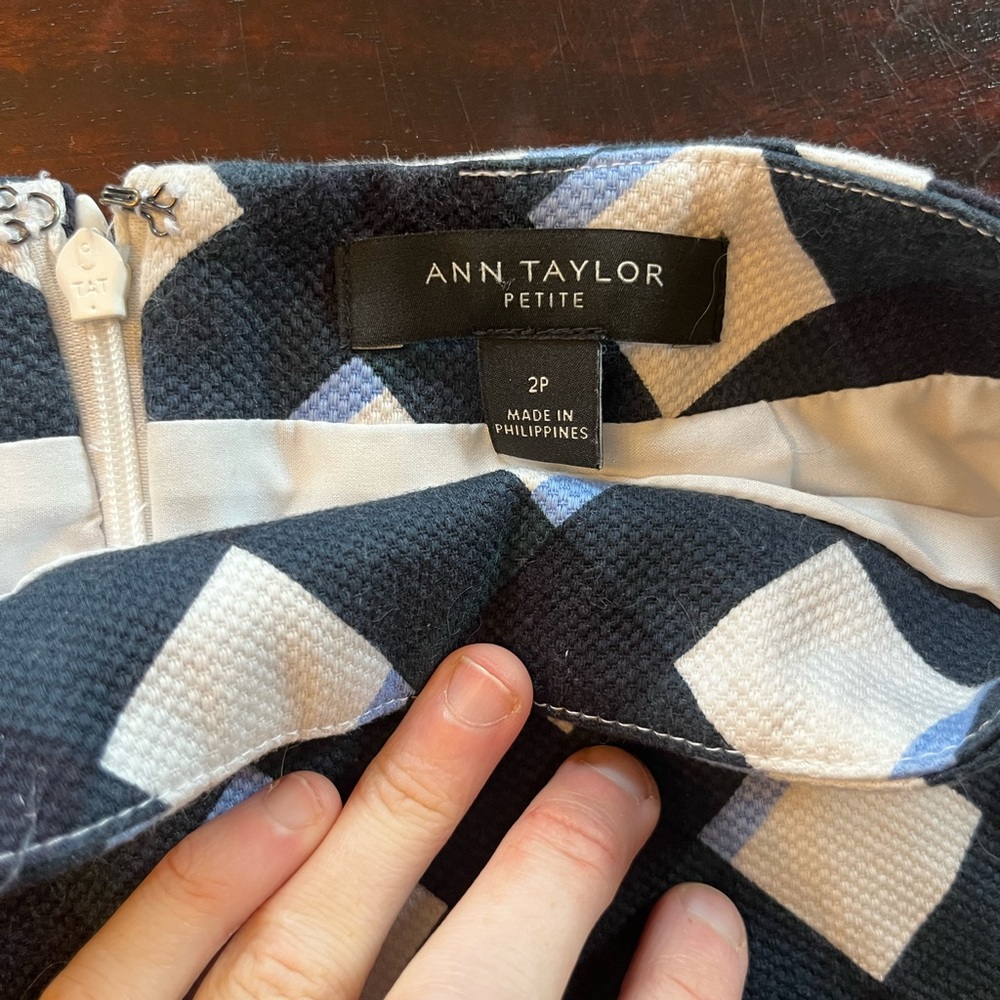 Ann Taylor, 2P, asymmetrical blue pencil skirt with side slits